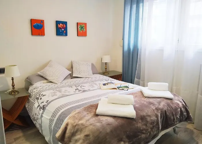 Apartman Holidays On The In Gijón